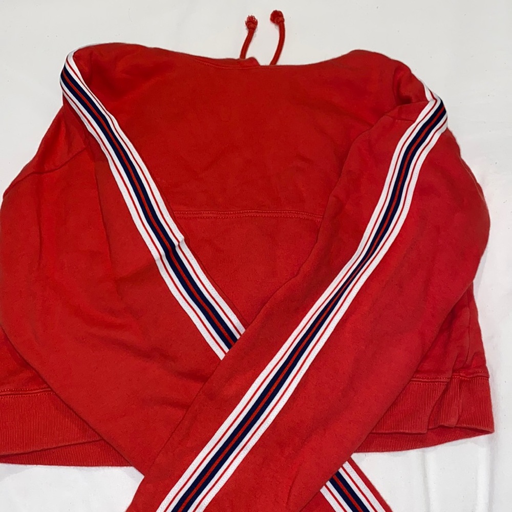 Aritzia red cropped sweatshirt